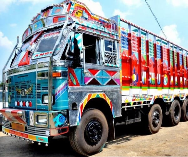 Hire Loading truck from Zirakpur to all over the India​